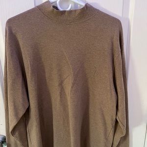 Comfy Roundtree And Yorke Brown Pullover